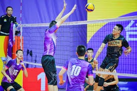 西媒：安苏·法蒂努力训练却得不到机会，其父要求巴萨做出解释